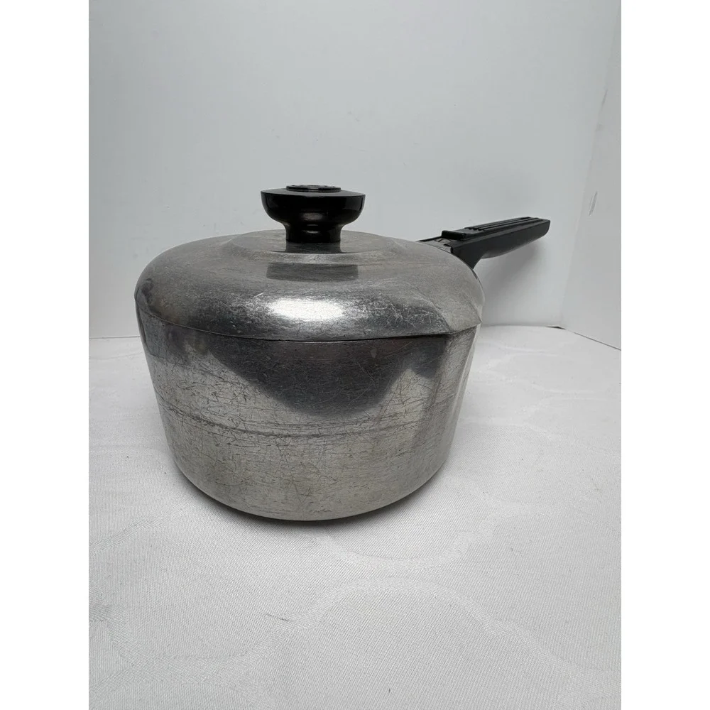 Vintage Wagner Ware Sidney -O- Magnalite 4681 1/2 P Sauce Pan 1 1/2 Qt With Lid